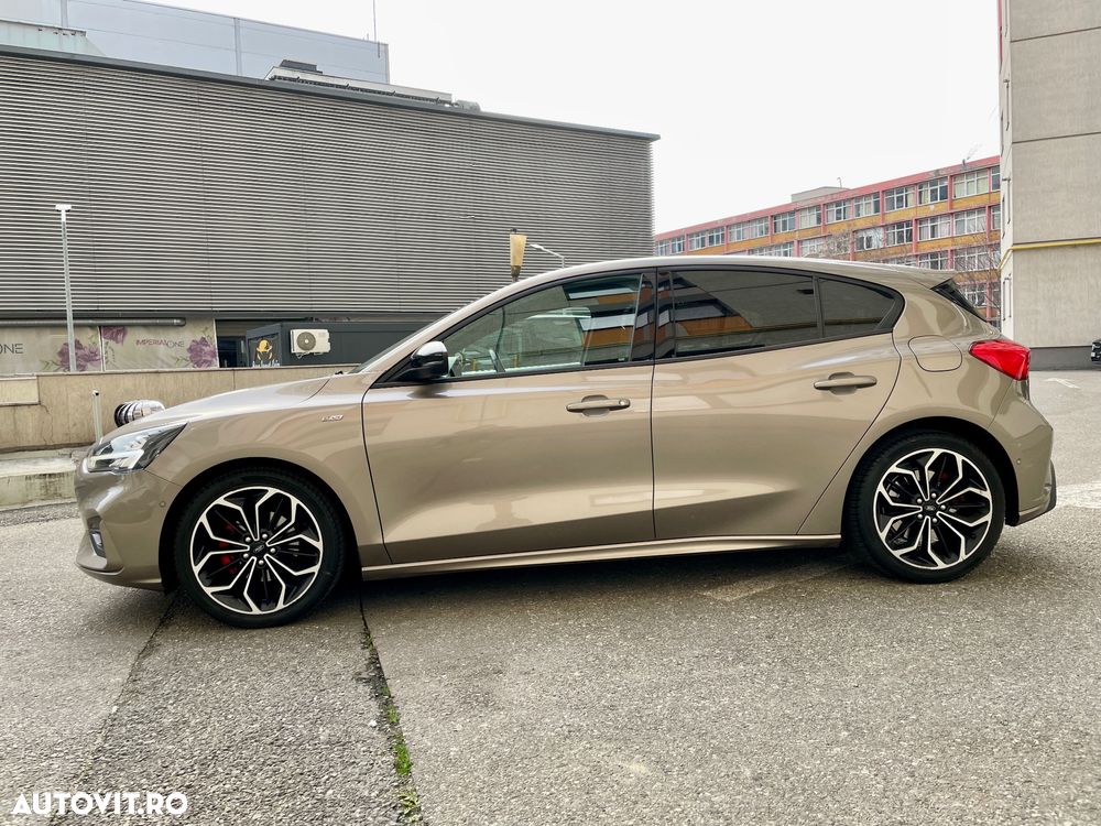 Ford Focus 1.5 Ecoboost ST-Line - 2