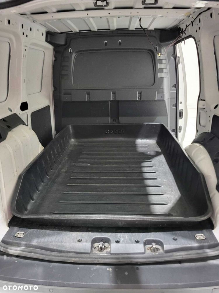 Volkswagen Caddy - 26