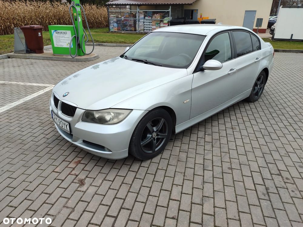 BMW Seria 3 318d - 1