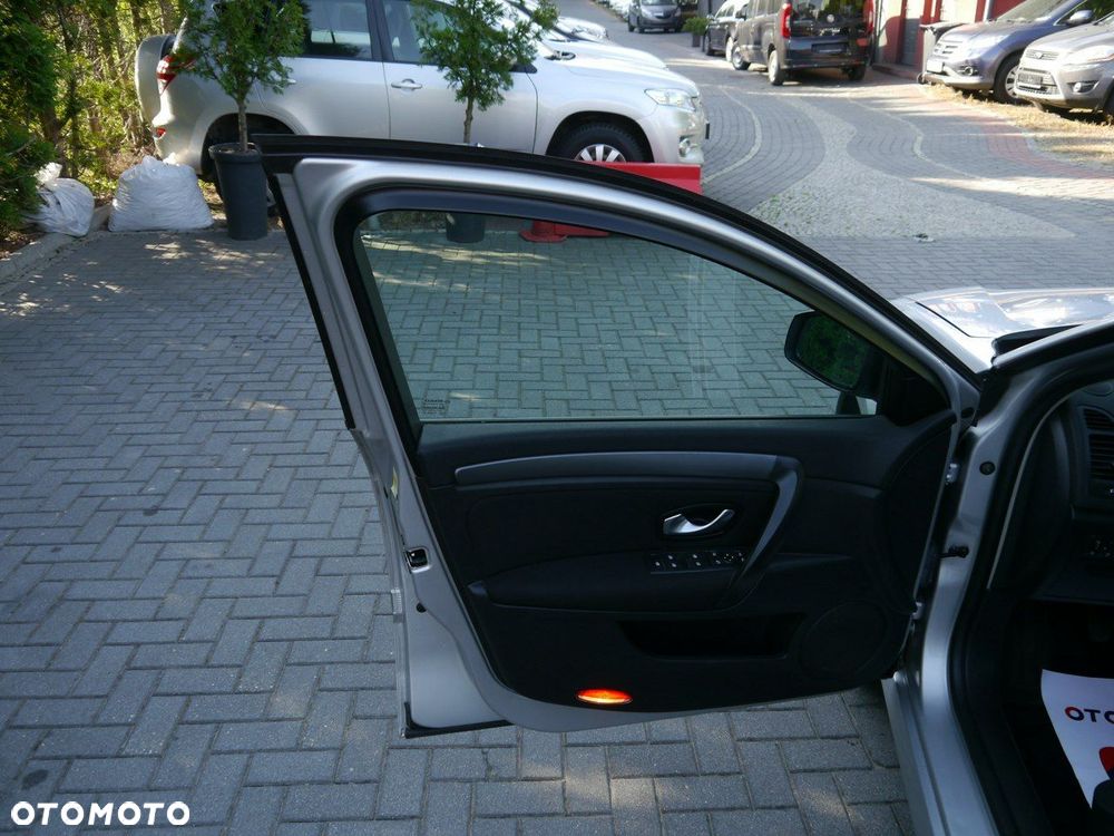 Renault Laguna 2.0 Authentique - 26