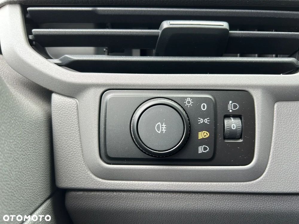 Volkswagen Transporter Kombi L2H1 M1 - 30