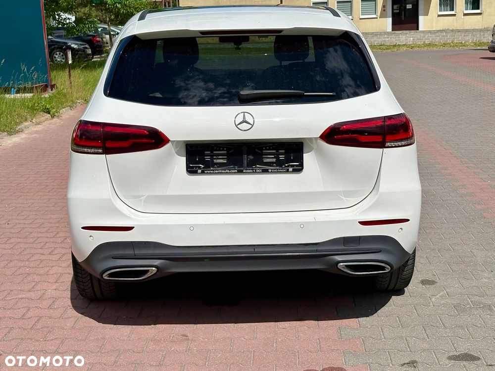 Mercedes-Benz Klasa B 180 d 7G-DCT AMG Line - 3