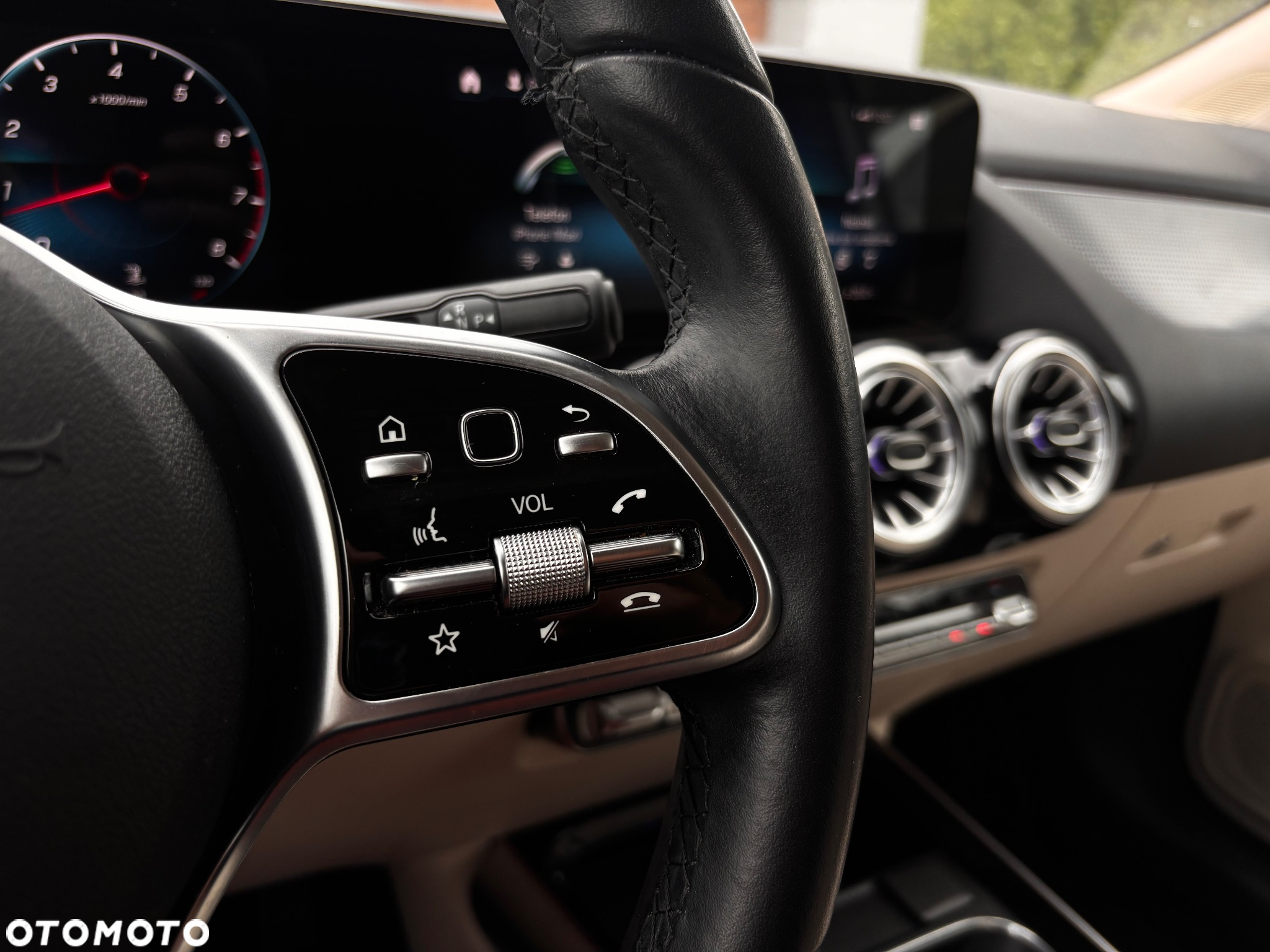Mercedes-Benz GLA 250 8G-DCT EDITION 2022 - 12