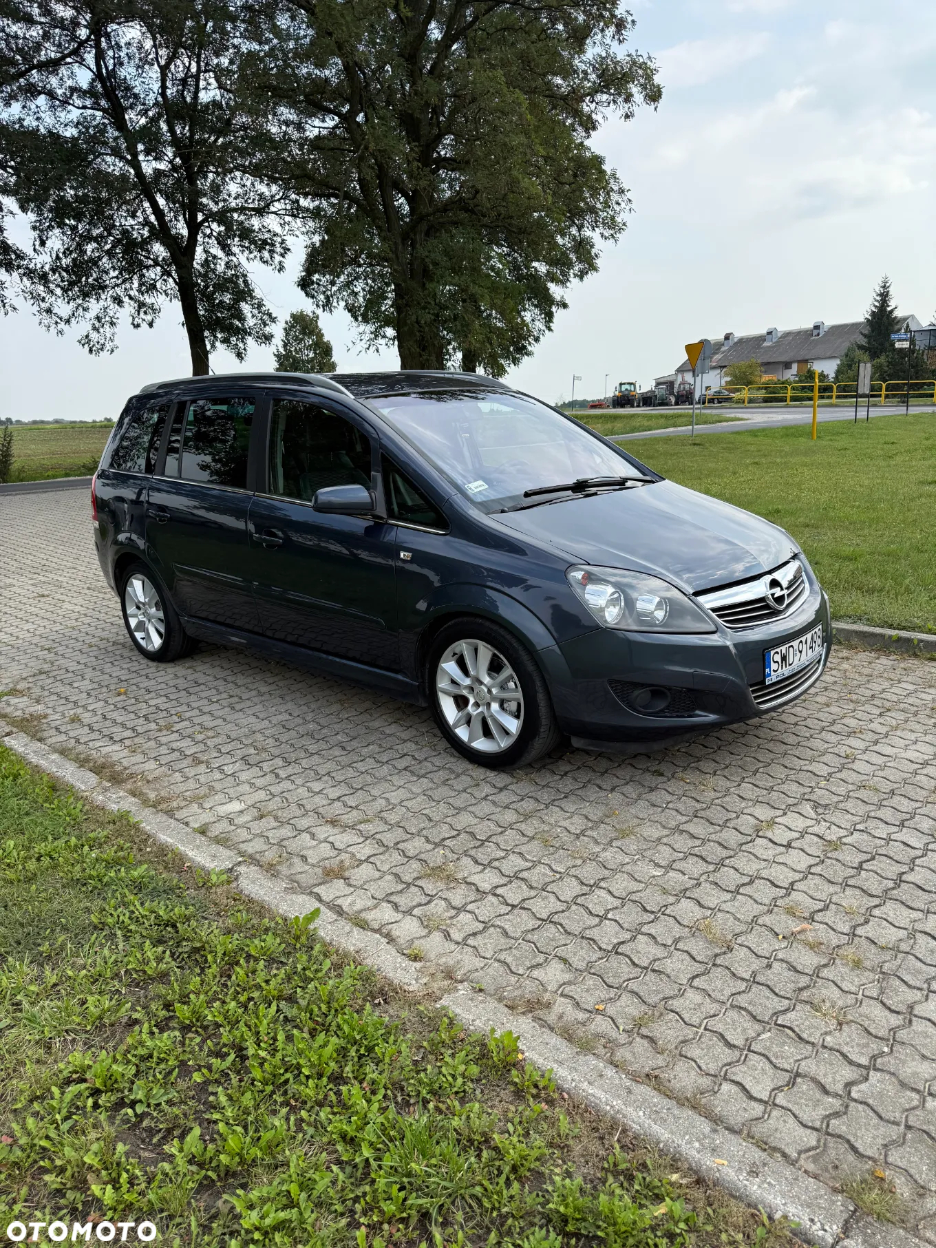 Opel Zafira - 2