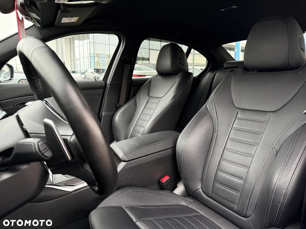 BMW Seria 3 320d xDrive M Sport Sport - 26