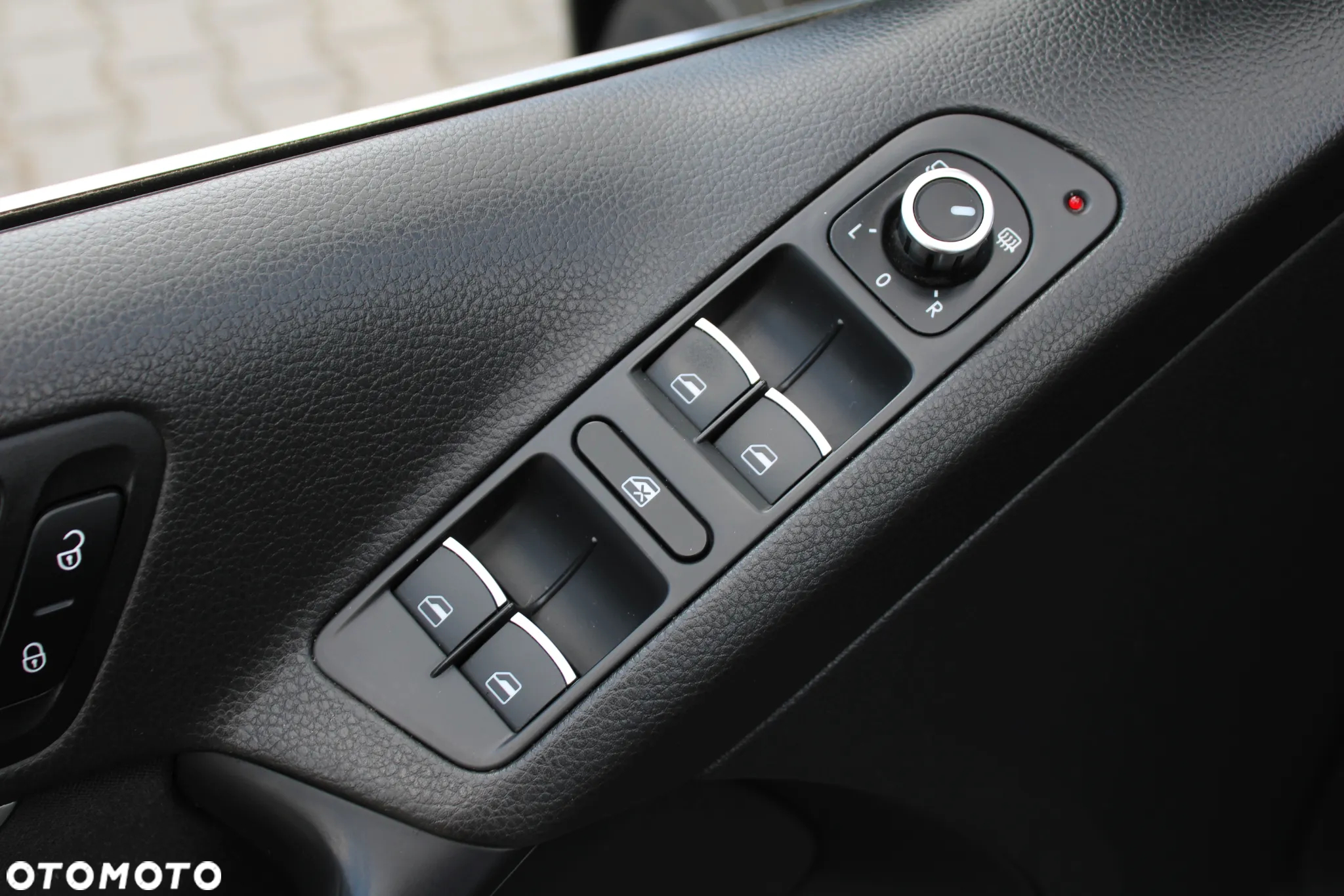 Volkswagen Tiguan - 25