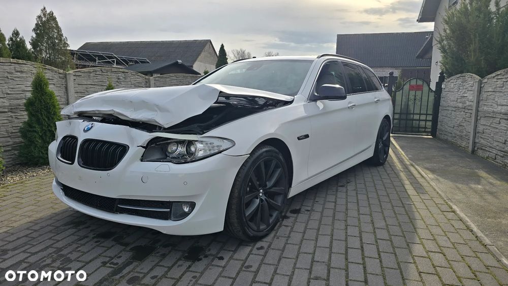 BMW Seria 5 525d - 5