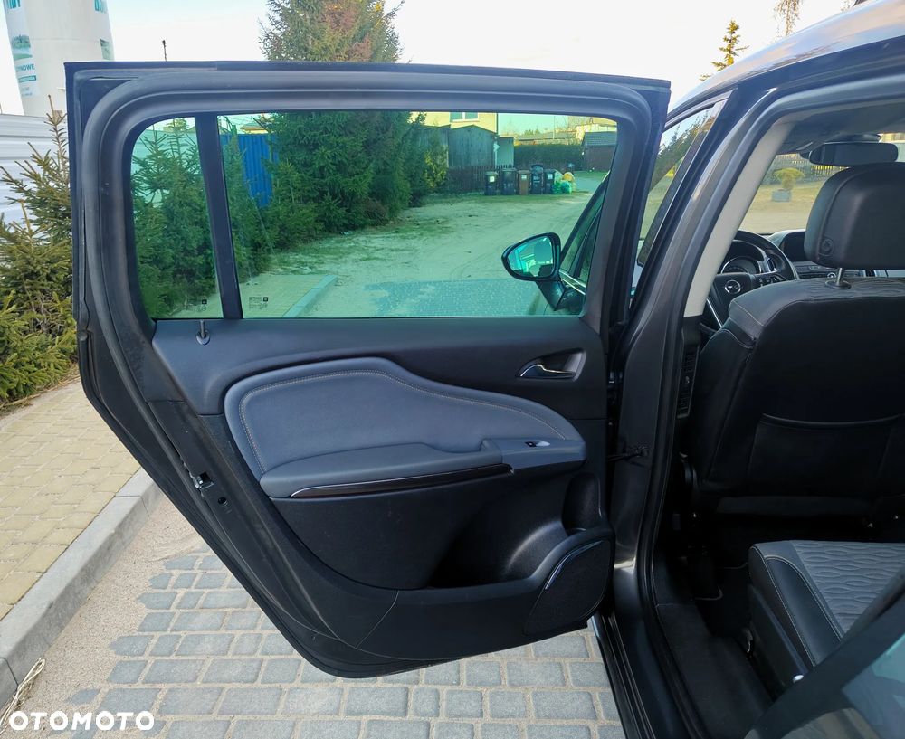 Opel Zafira 2.0 CDTI Cosmo - 19