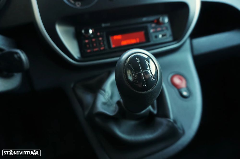 Renault KANGOO 1.5 DCI 3L IVA DEDUTÍVEL - 26
