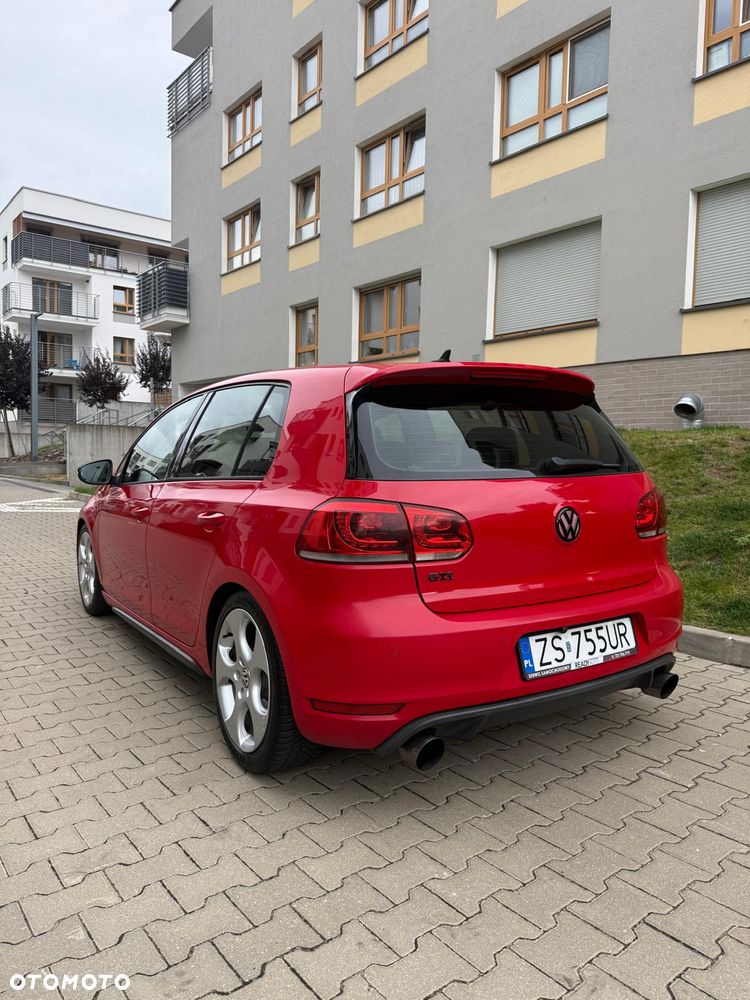 Volkswagen Golf - 4