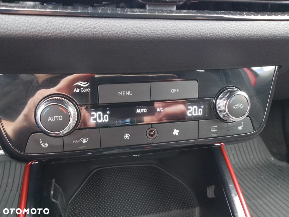 Skoda Fabia 1.5 TSI Monte Carlo DSG - 23