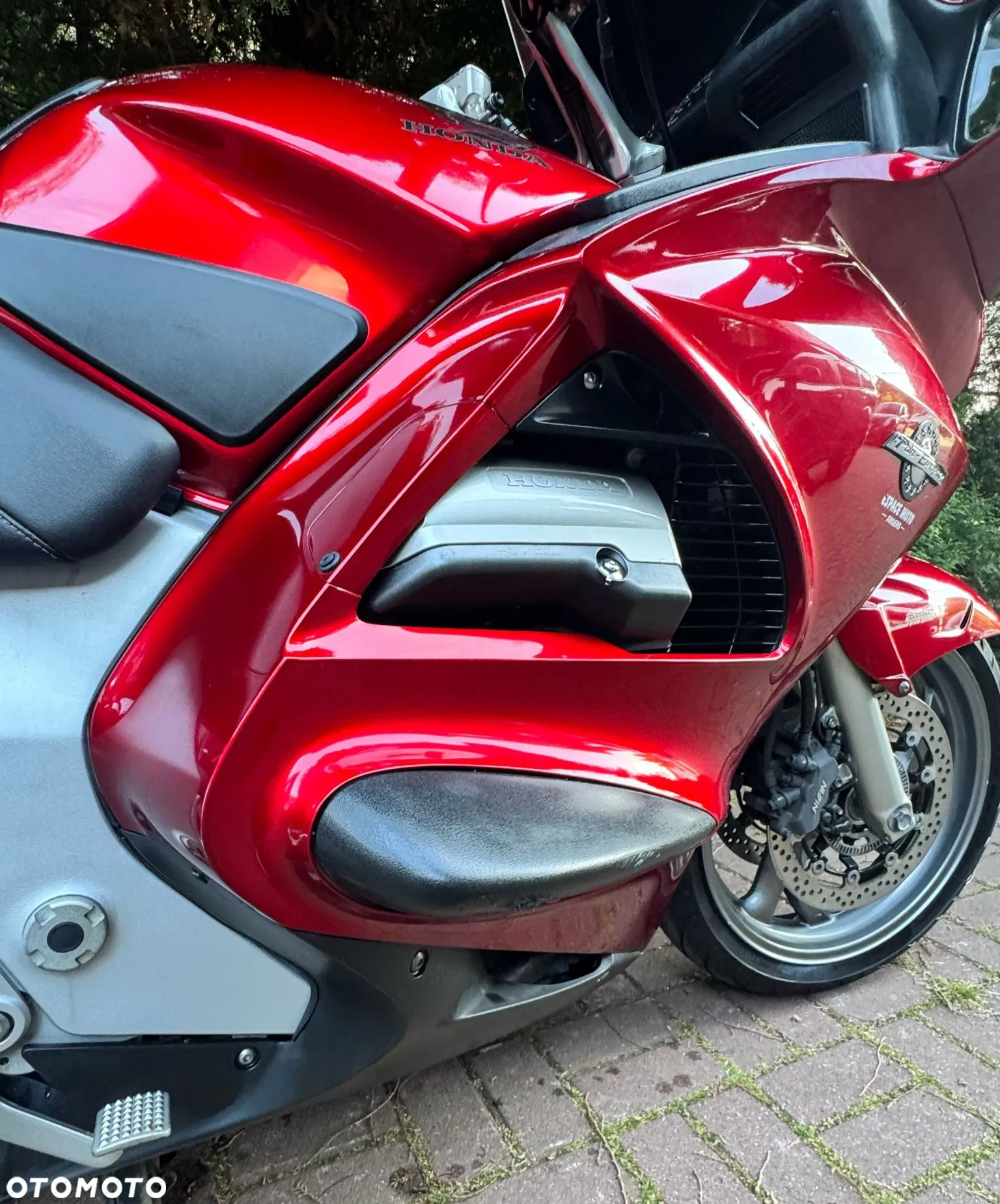 Honda ST - 9