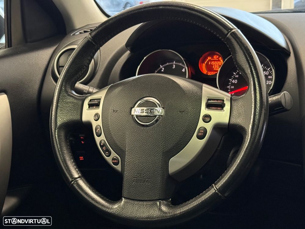 Nissan Qashqai 1.5 dCi Tekna Premium Pele Preta 18 - 9