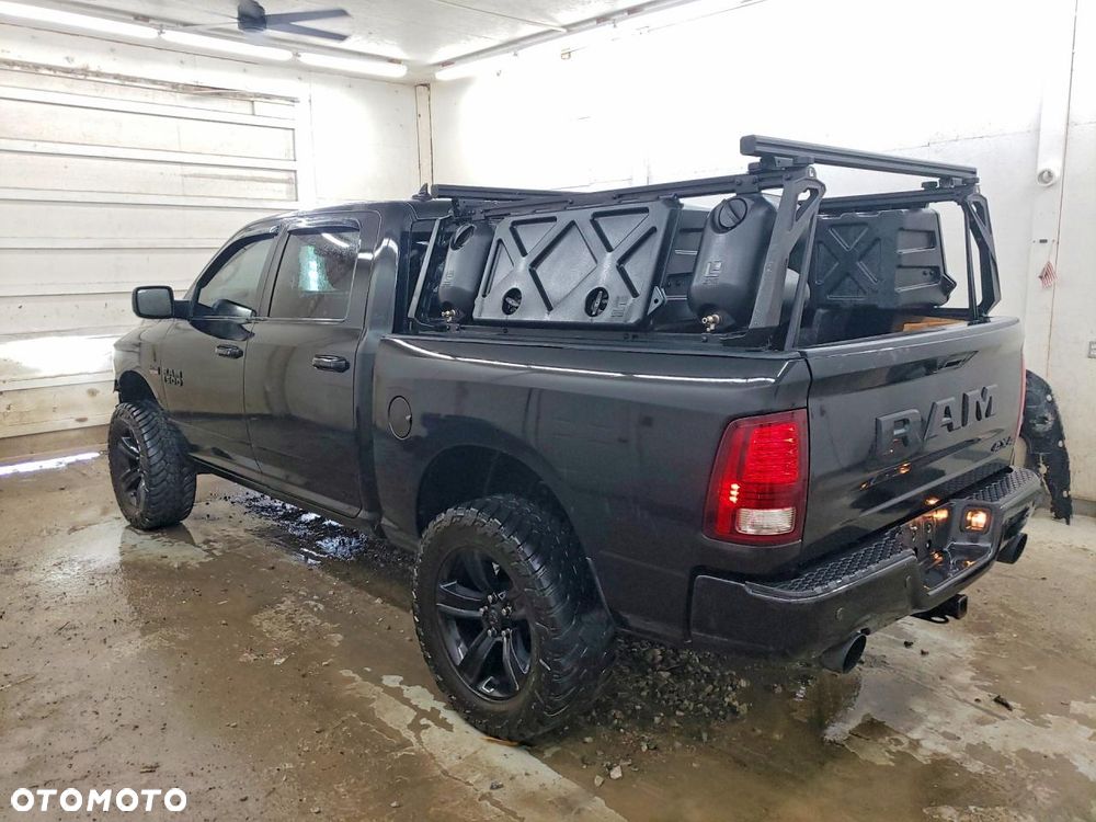 Dodge RAM 5.7 4x4 - 2