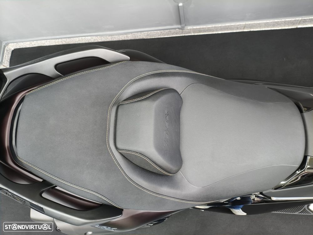 Yamaha TMAX Tech Max - 16