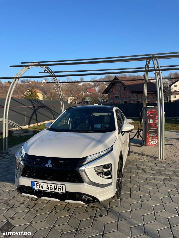 Mitsubishi Eclipse-Cross PHEV Intense+ Black - 6