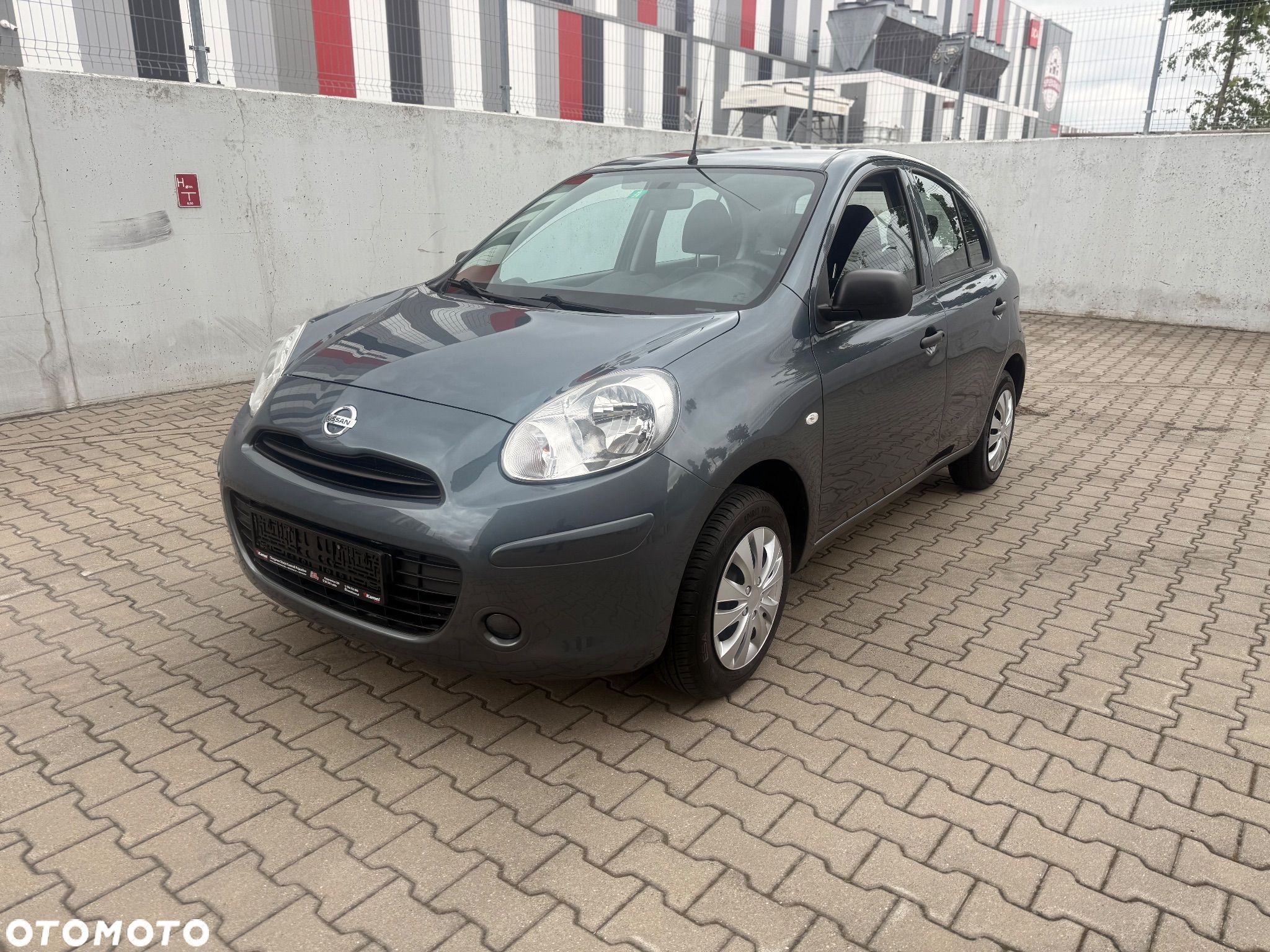Nissan Micra 1.2 30 Jahre Edition - 1