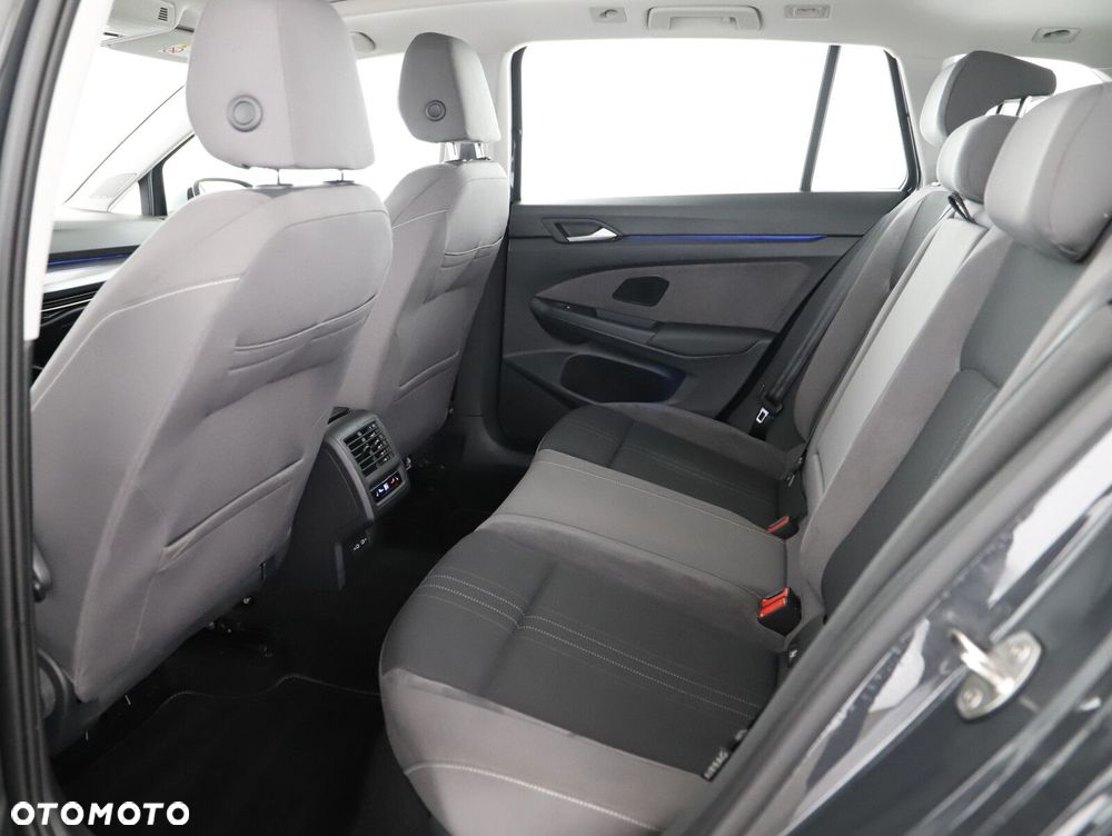 Volkswagen Golf - 12