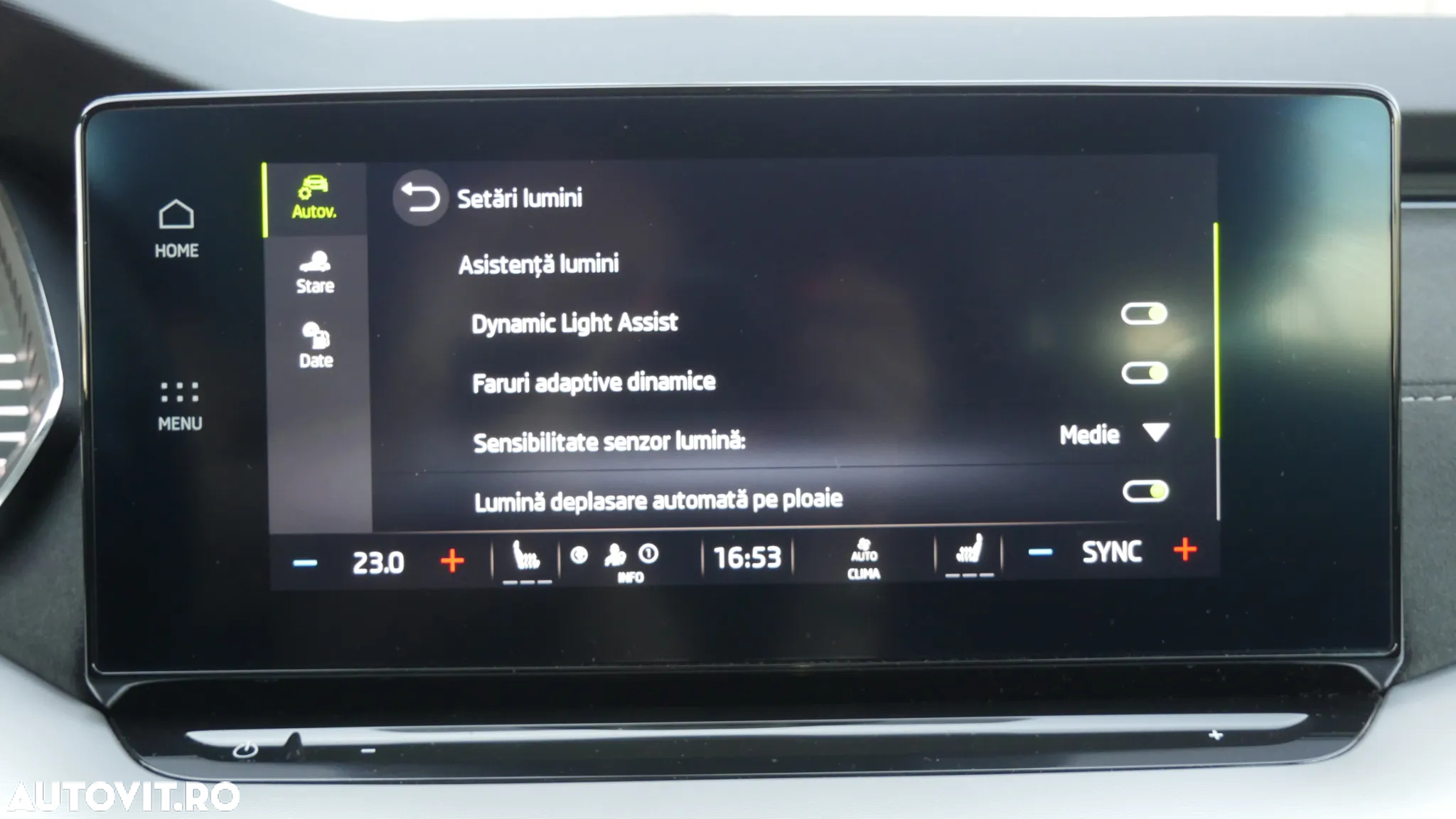 Skoda Octavia Combi 2.0 TDI DSG Style - 27