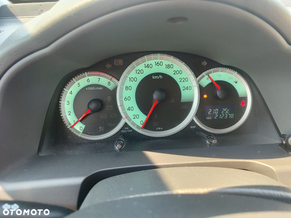 Toyota Corolla Verso - 14