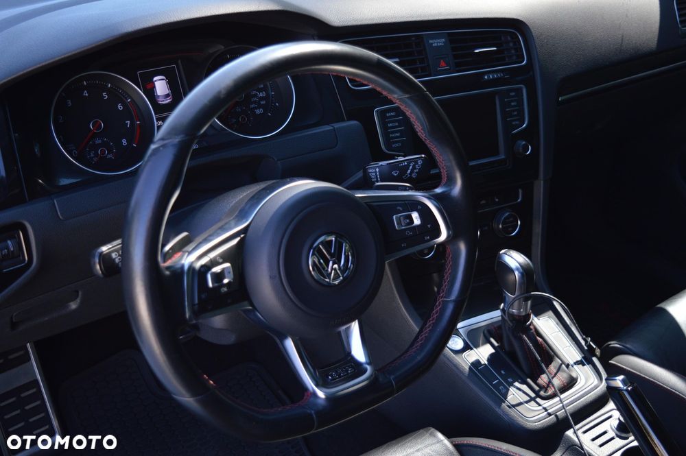 Volkswagen Golf GTI (BlueMotion Technology) DSG - 13
