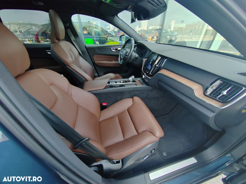 Volvo XC 60 T8 Twin Engine AWD Inscription - 18