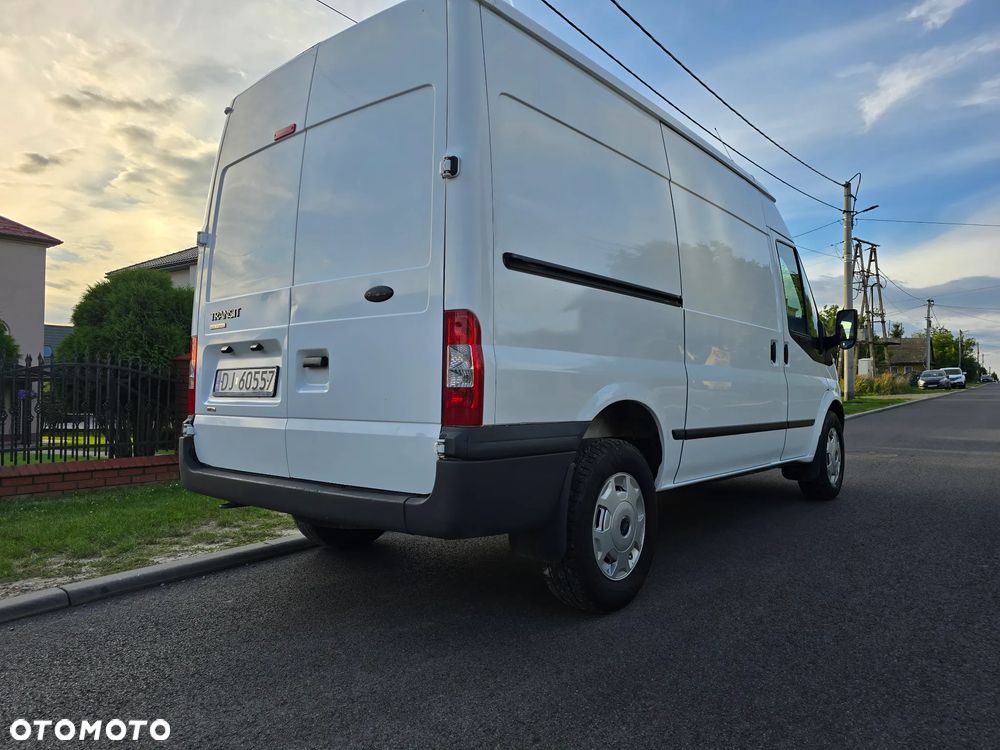 Ford Transit - 23