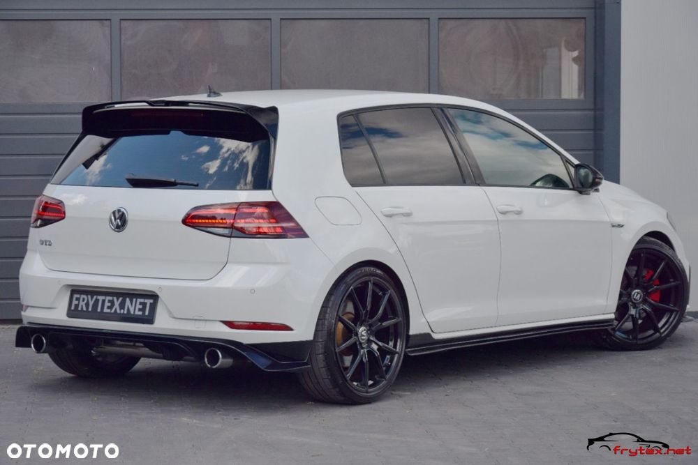 Volkswagen Golf - 14
