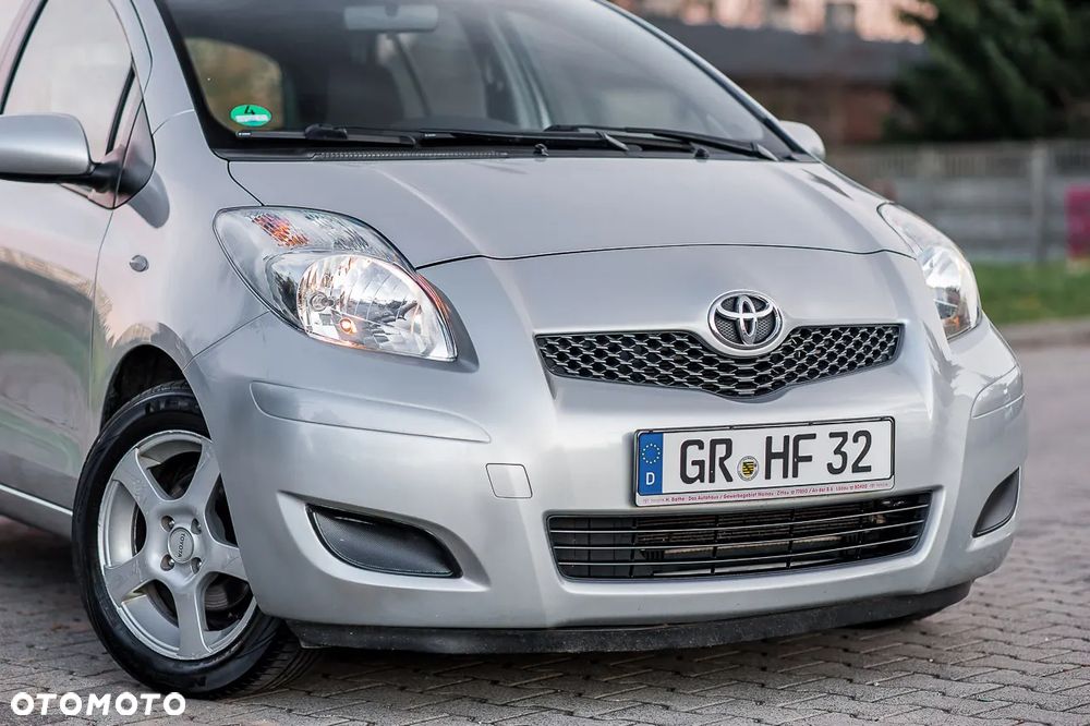 Toyota Yaris - 35