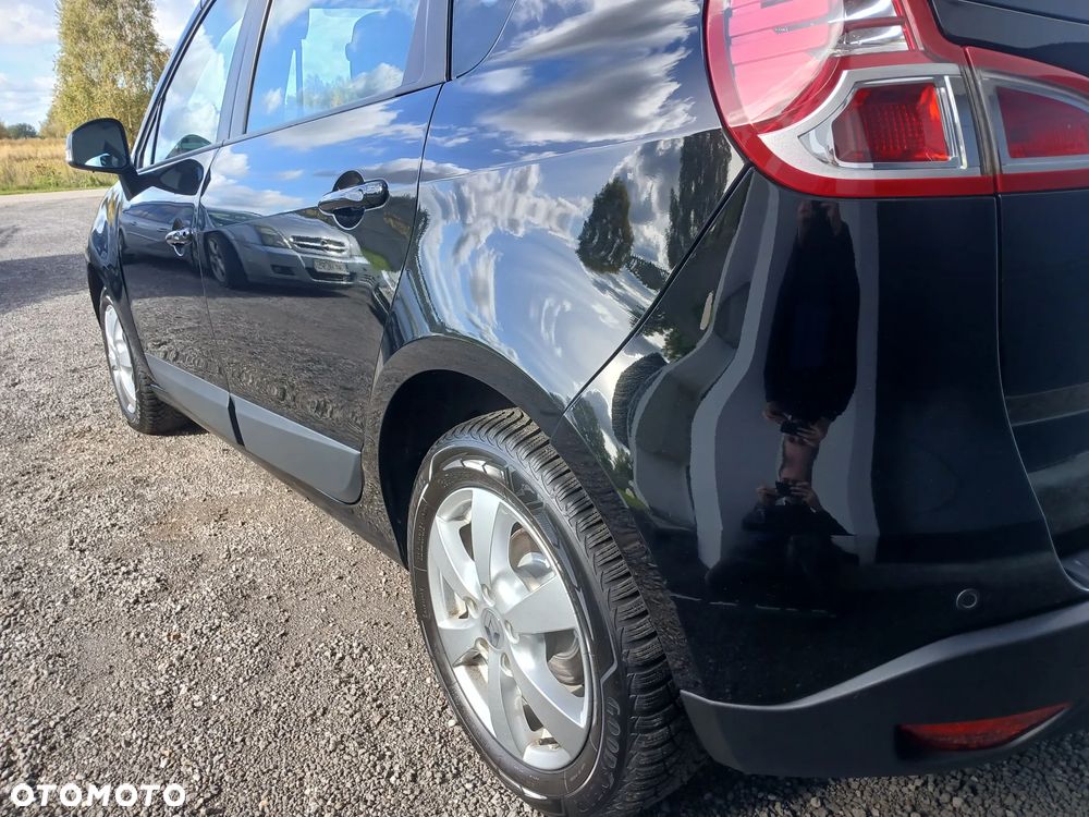 Renault Scenic 1.6 16V 110 Authentique - 19