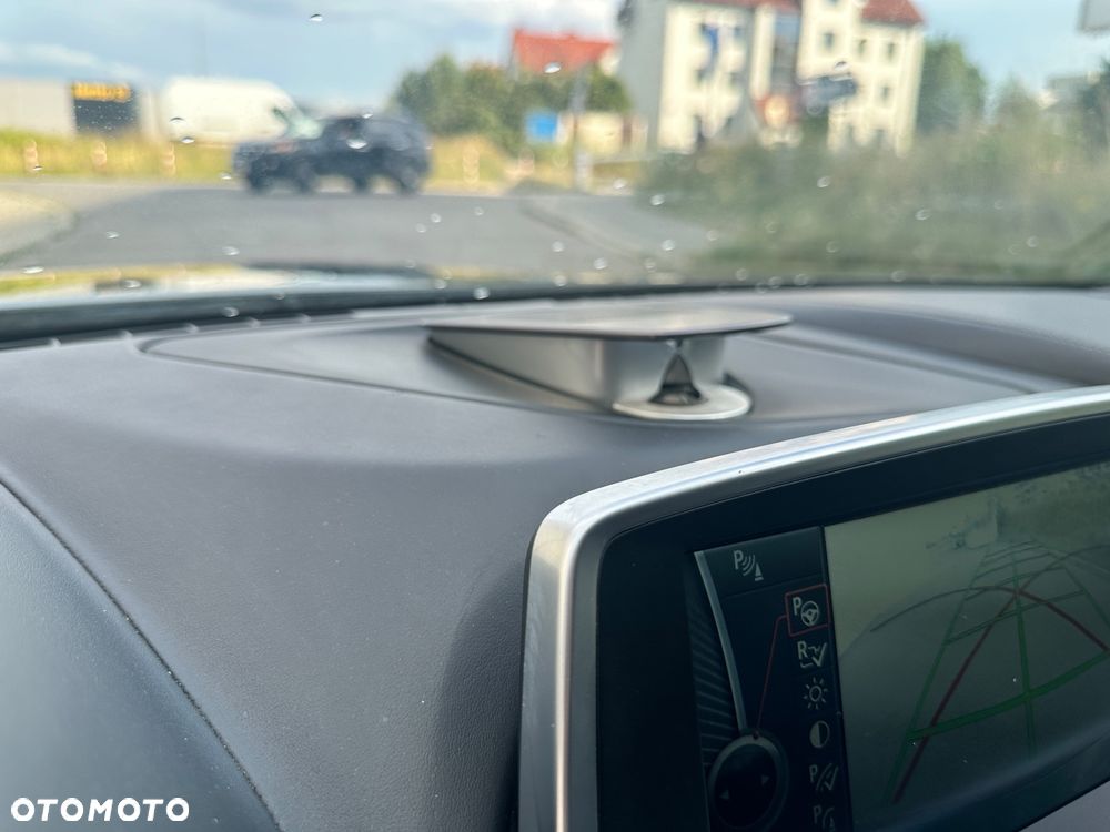 BMW Seria 6 650i - 13