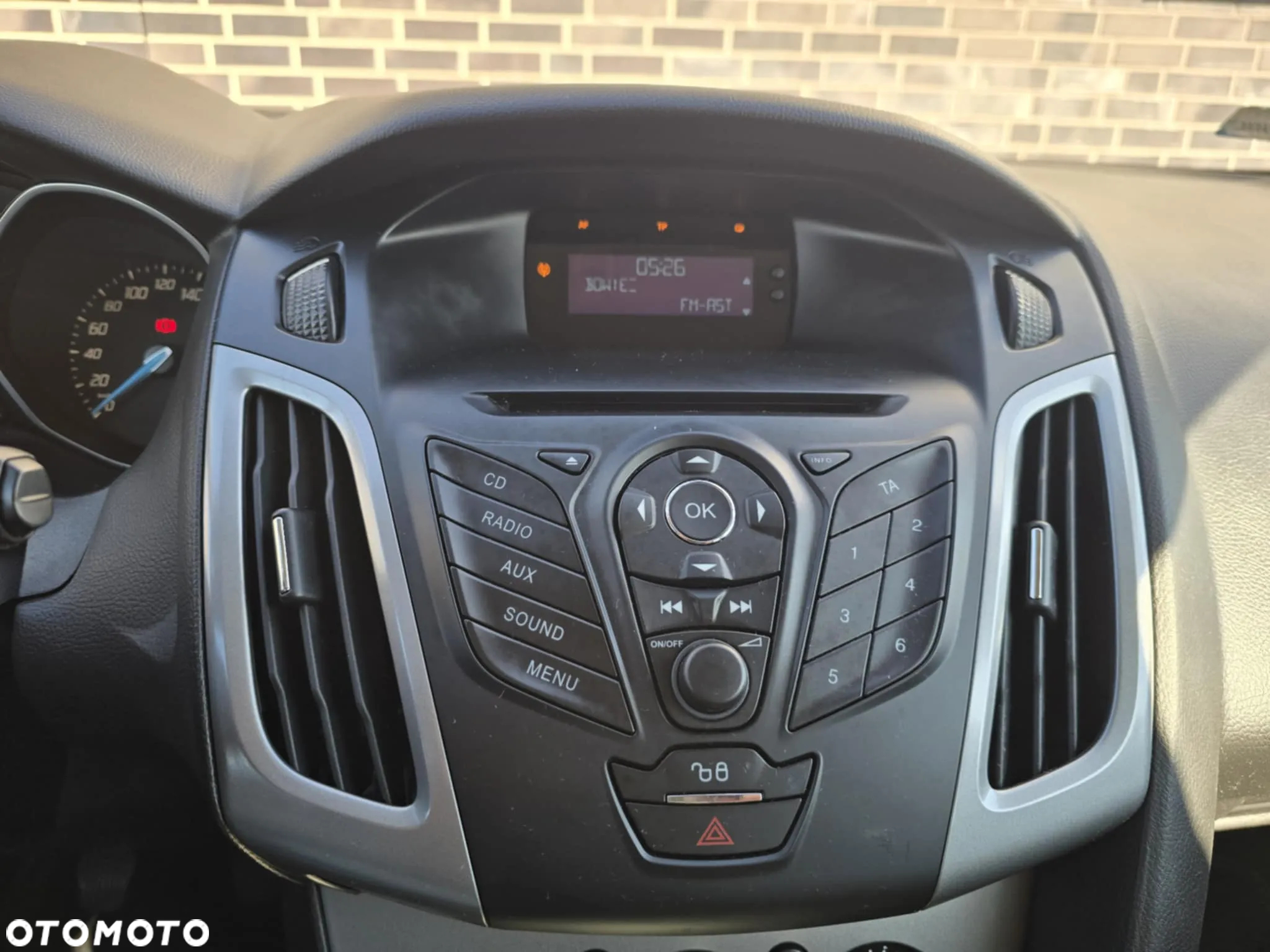 Ford Focus 1.0 EcoBoost 99g Start-Stopp-System Business Edition - 32