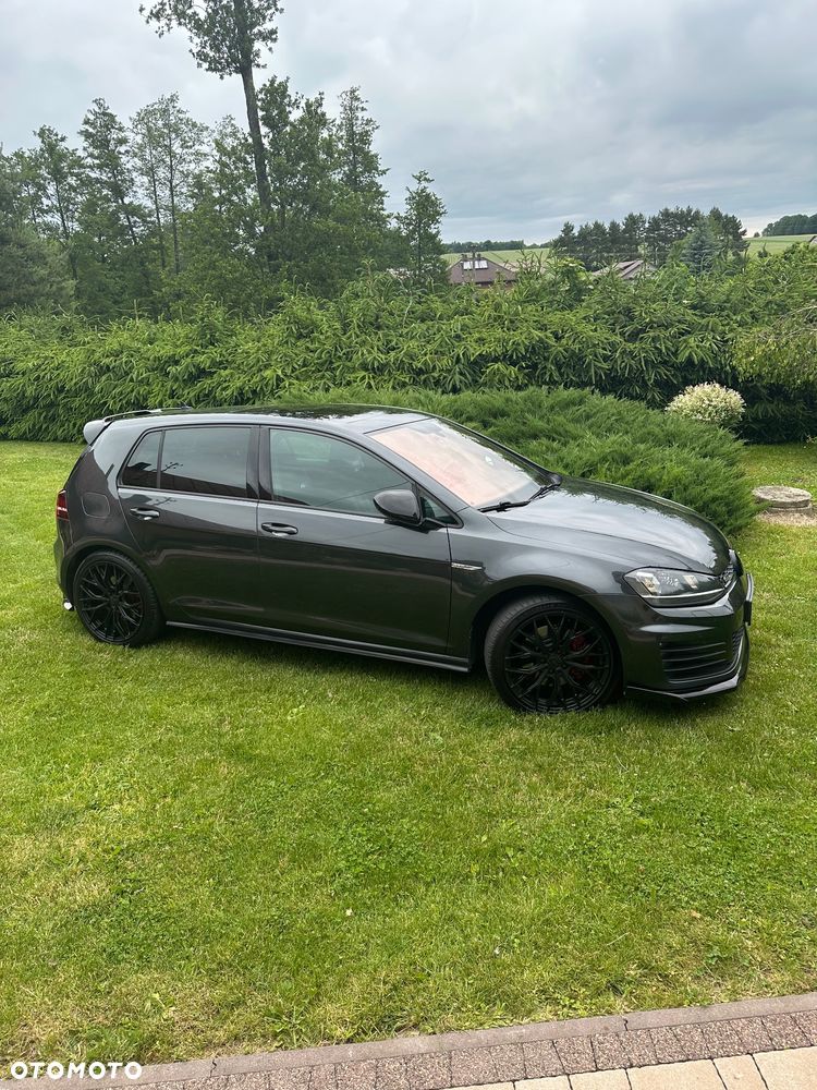 Volkswagen Golf 2.0 TDI BMT GTD DSG - 2