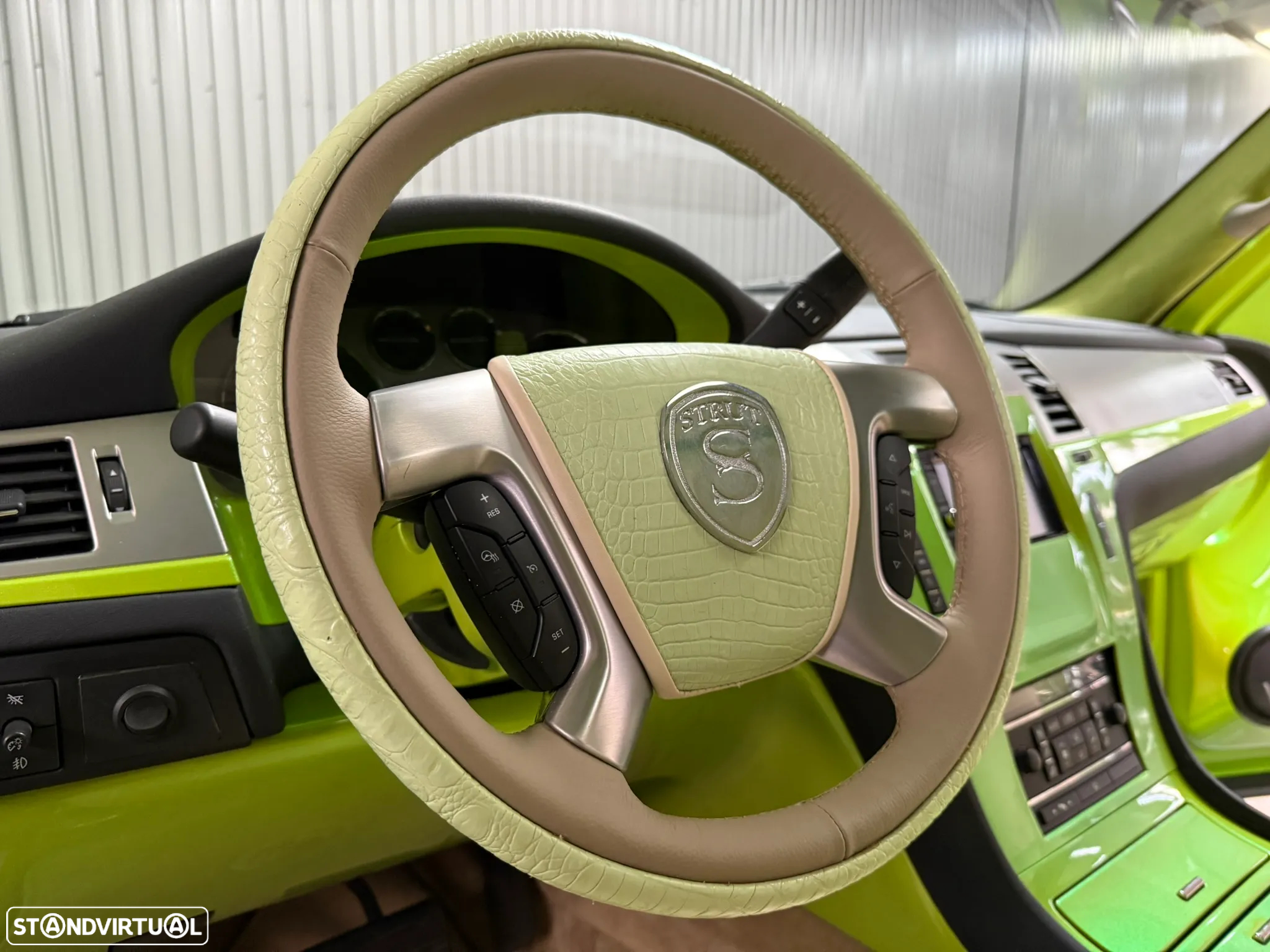 Cadillac Escalade 6.2 V8 Platinum - 37