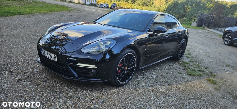 Porsche Panamera Turbo Executive - 1