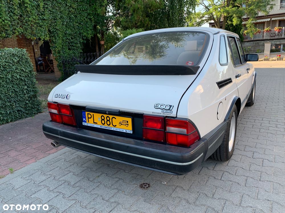 Saab 900 - 3