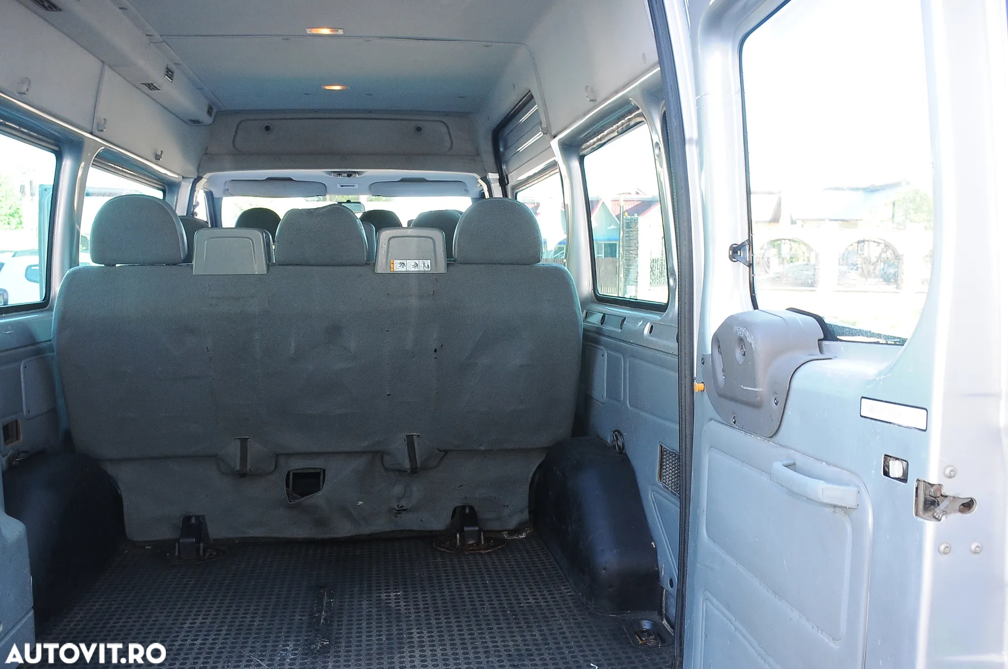 Ford Transit - 12
