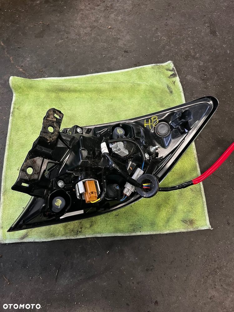 Lampa tył lewa Toyota Corolla E21 HB - 2