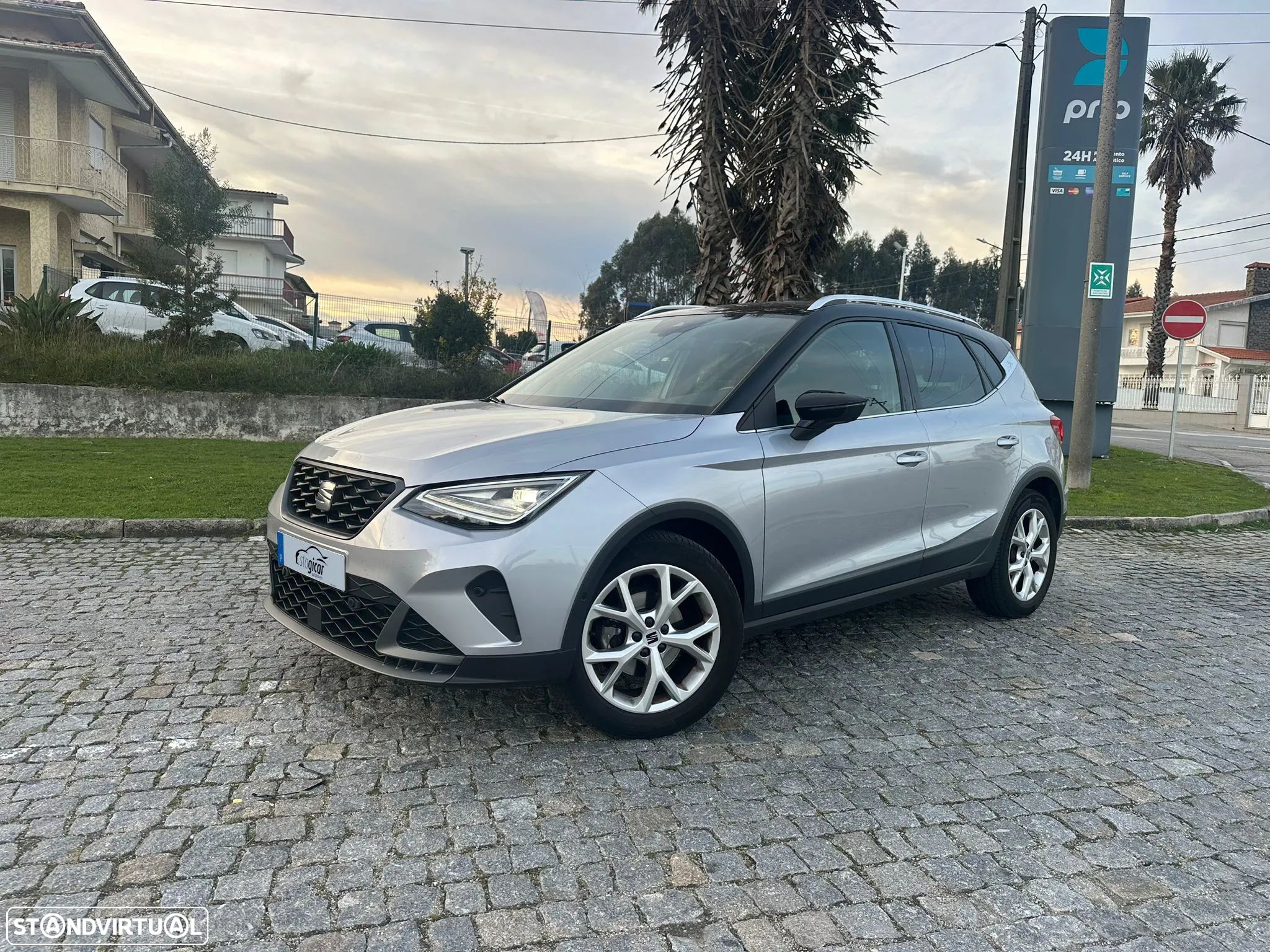 SEAT Arona 1.0 TSI FR - 1