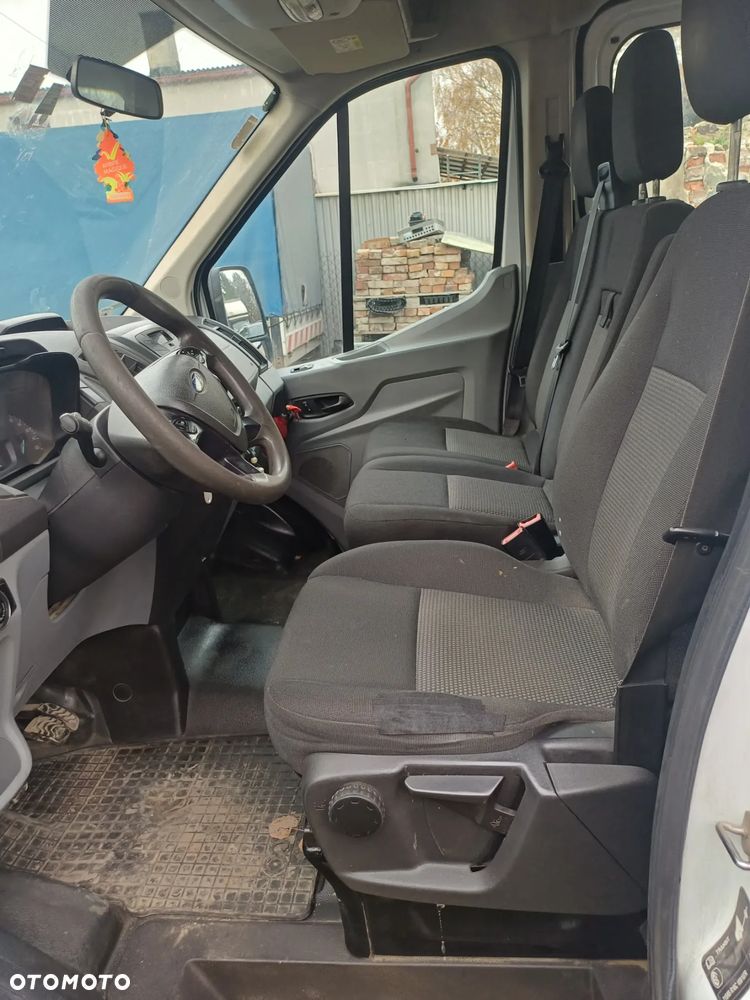 Ford Transit - 13