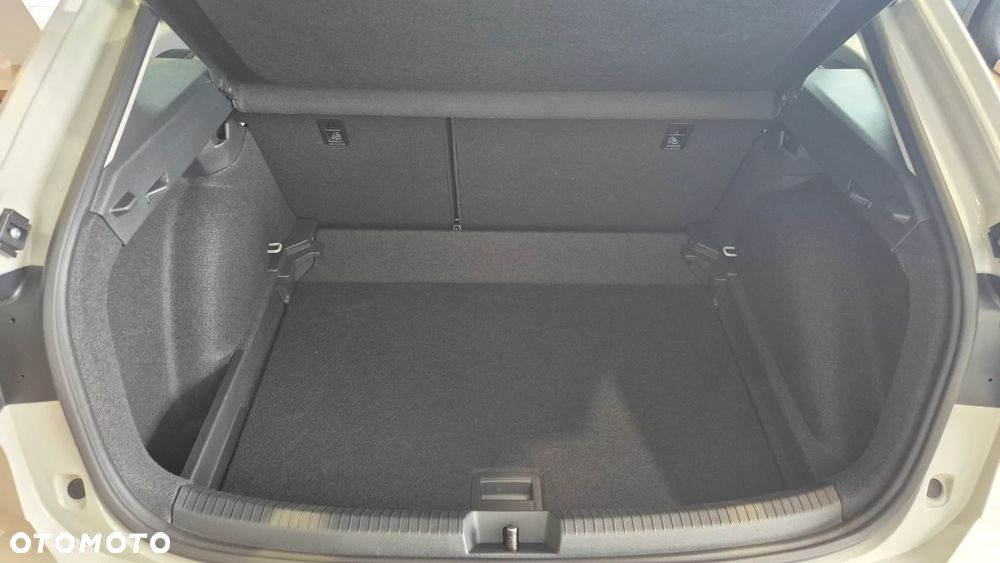 Volkswagen Taigo 1.0 TSI Pure DSG - 7