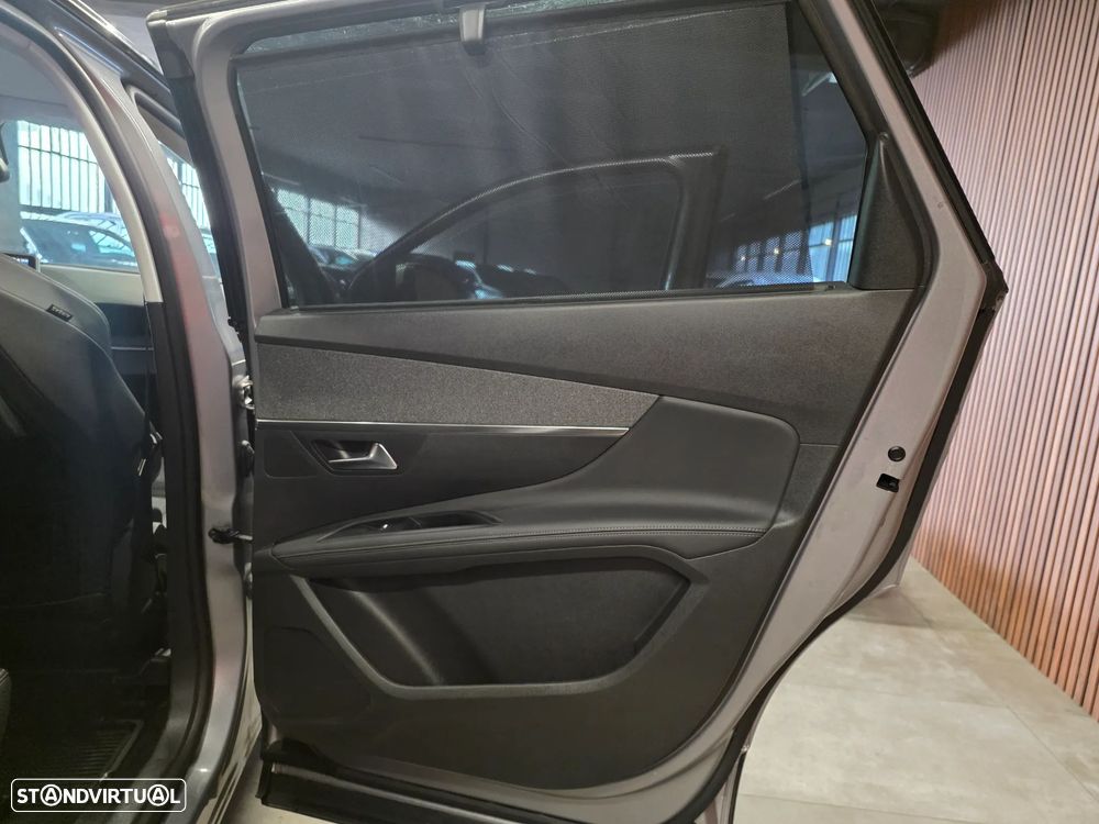 Peugeot 5008 BlueHDI 130 EAT8 Allure Pack - 29