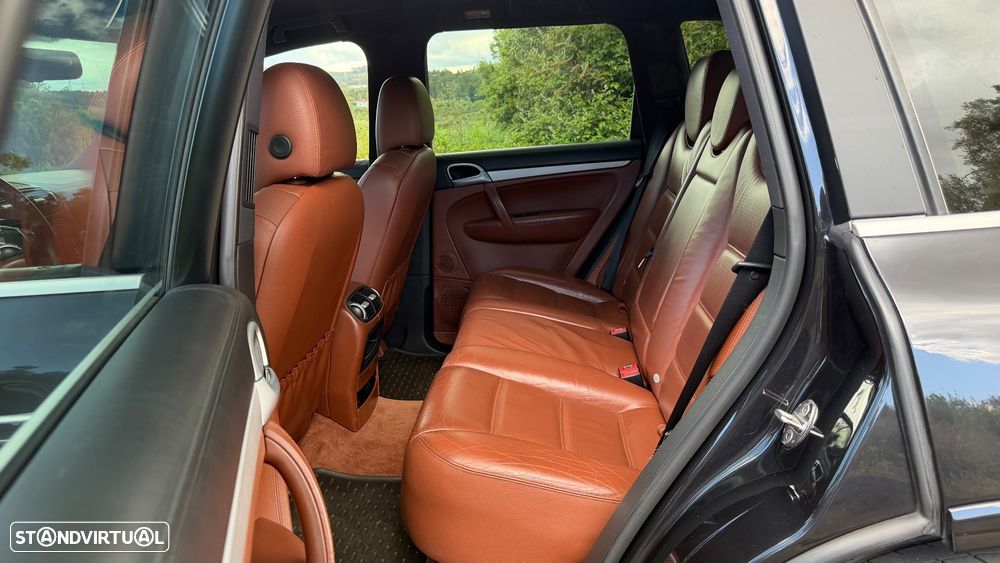 Porsche Cayenne S Tiptronic - 27