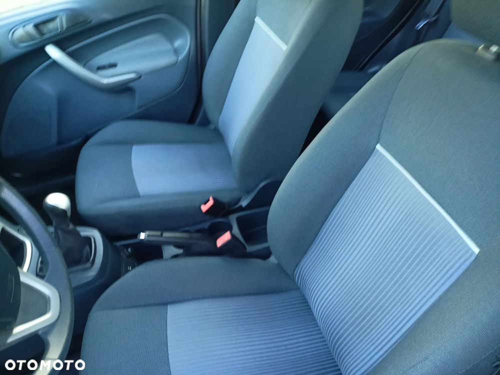 Ford Fiesta 1.25 Viva - 8