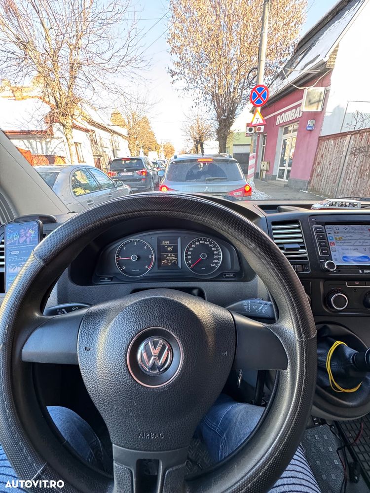 Volkswagen Transporter - 10