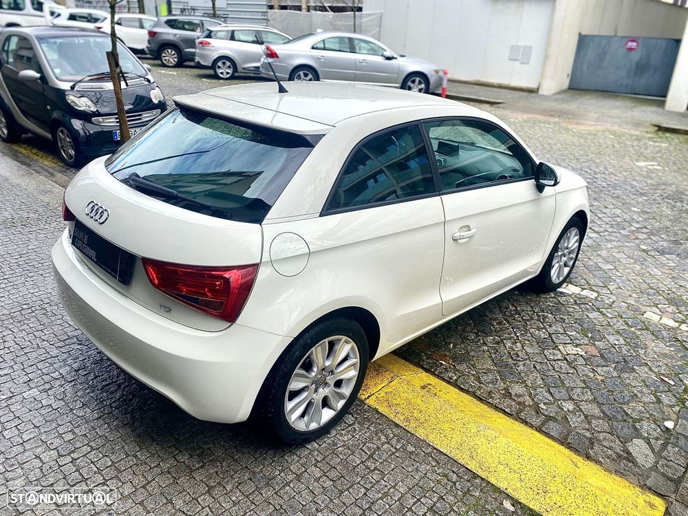 Audi A1 1.6 TDI Advance S-Tronic - 7