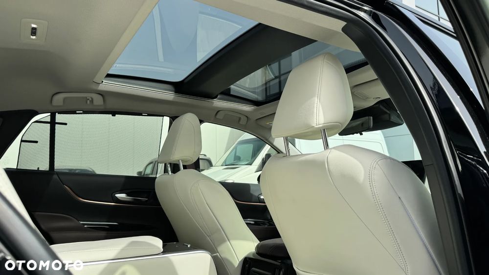 Toyota Mirai Luxury - 26