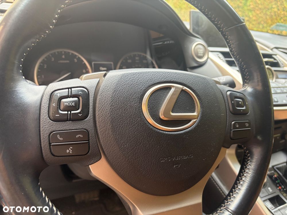 Lexus NX 200t AWD - 14