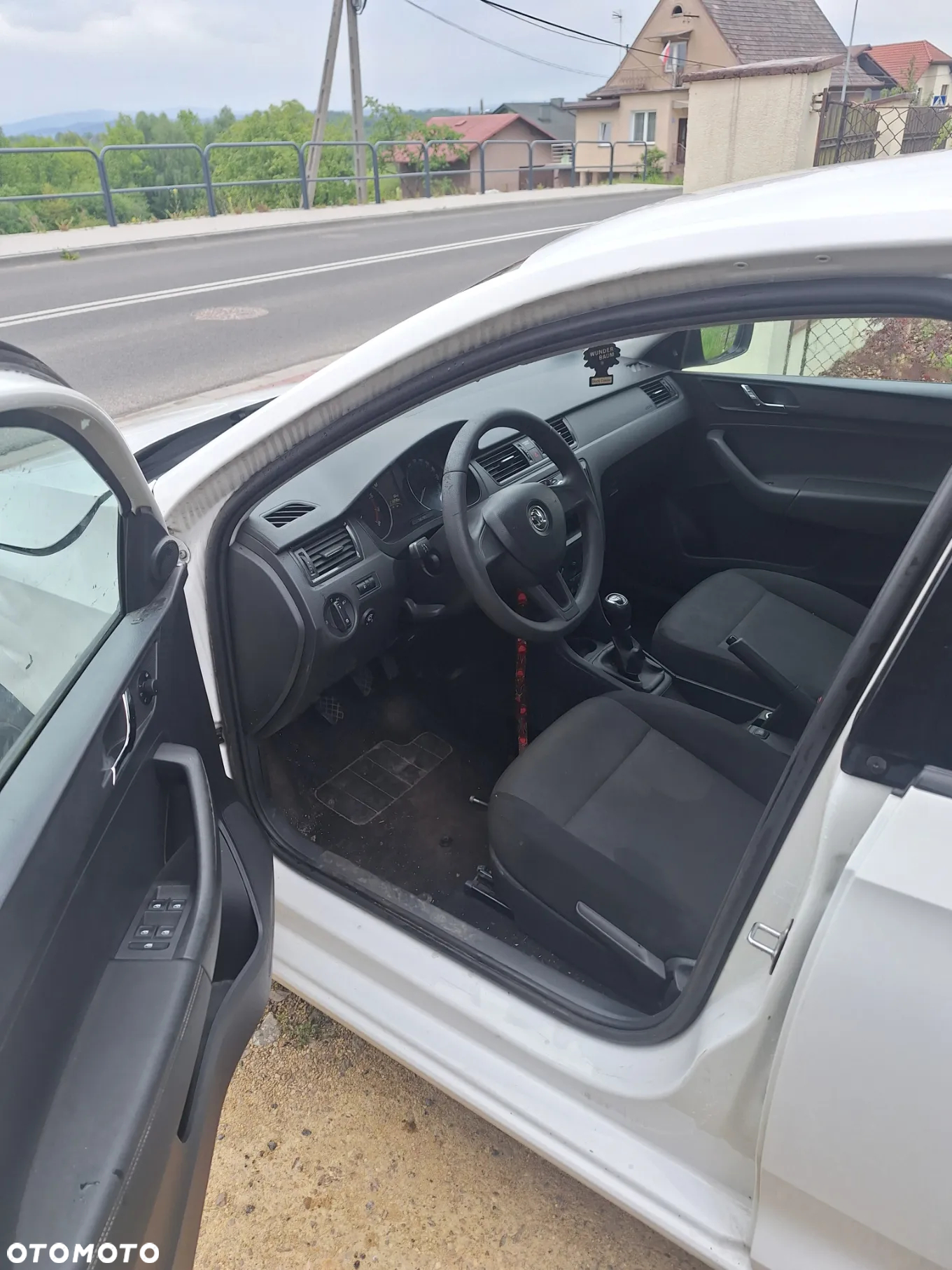 Skoda RAPID - 16