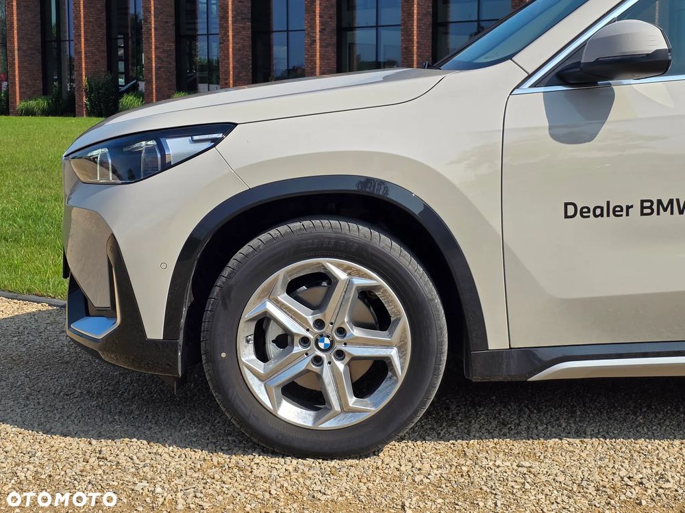 BMW X1 sDrive18i xLine - 6